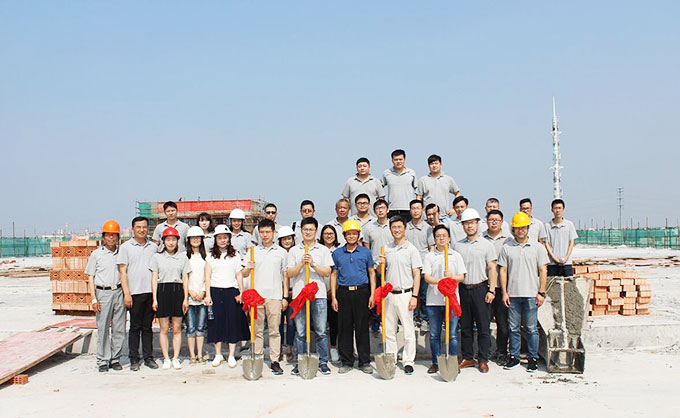 喜訊！百聯(lián)新建廠房建筑主體今日封頂！